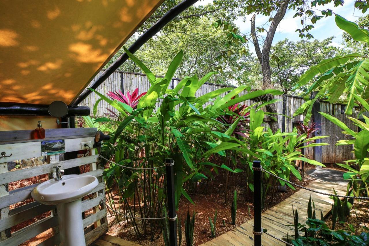 Glamping Hotel Flor Y Bambu Playa Grande Exterior photo