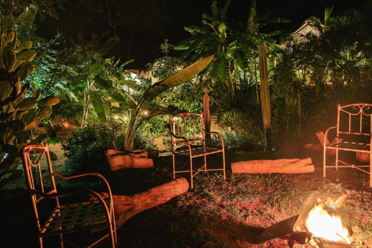 Glamping Hotel Flor Y Bambu Playa Grande Exterior photo